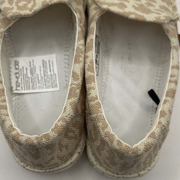 HEY DUDE WOMENS 9 MISTY WOVEN CHEETAH TAN NEW - Picture 6 of 9